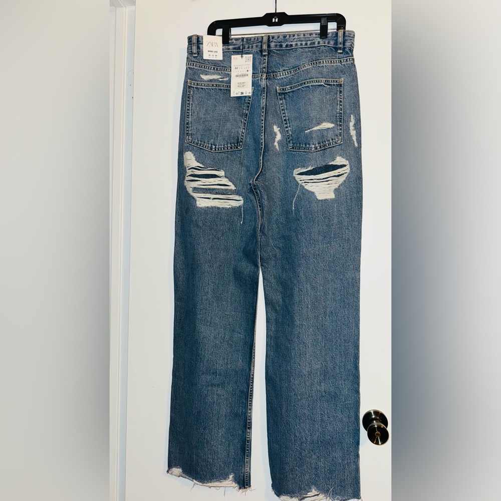 NWT Zara High-Rise Full Length Raw Hem Back Distressed Wide Leg Jeans Sz 12 - Picture 2 of 7
